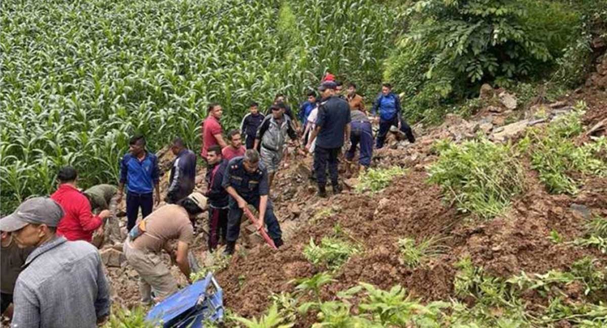 दक्षिणकालिमा गुम्बाको पर्खालले किचेर ५ वर्षीया बालिकाको मृत्यु, ५ बालिका घाईते