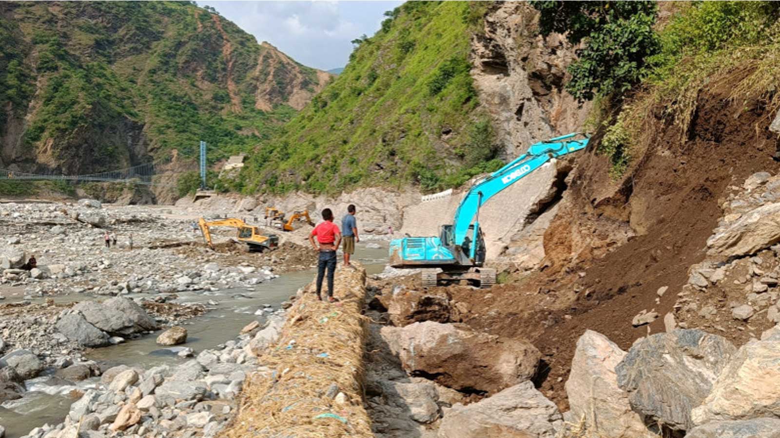 बीपी राजमार्ग दसैंअघि सञ्चालन नहुने, हरेश खायो सरकार