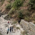 गुल्मीमा सडक छेउमा पल्टियो स्कुटर, अढाई सय मिटर तल खसेर २ जनाको मृत्यु